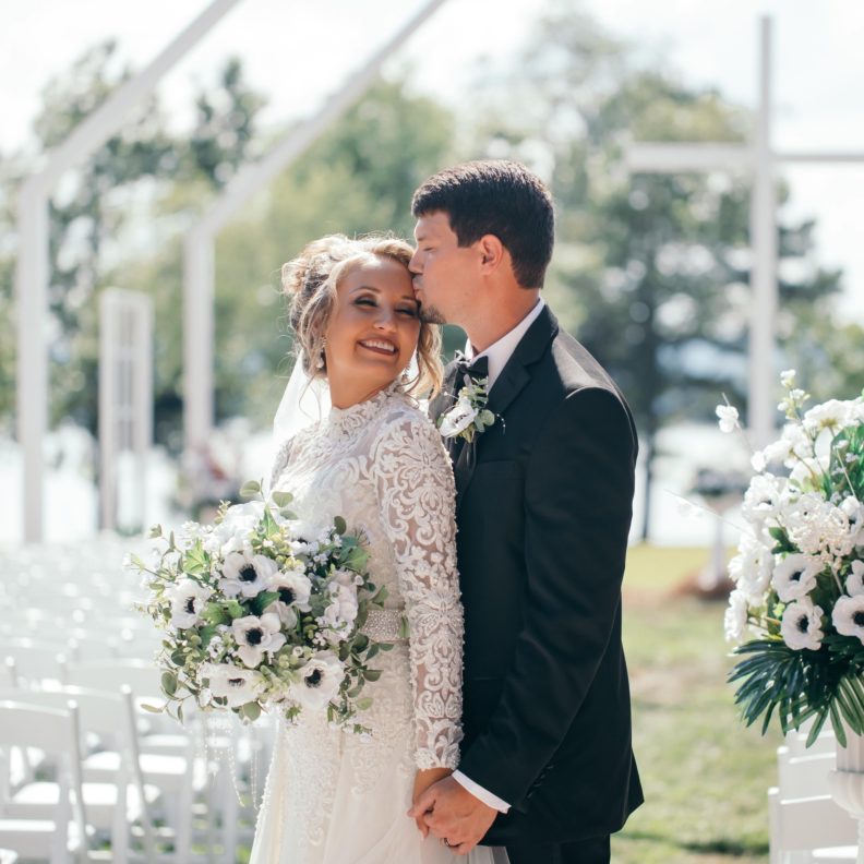 Guntersville Wedding Venue - River Ridge Retreat